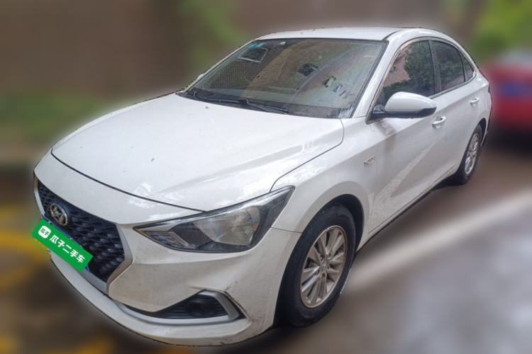 Used Hyundai Celesta 2018 1.6L Automatic GL Enjoyment Edition China VI compliant Guazi used car, China used car export, Used car for sale, Used Hyundai cars, Cheapest cars for sale