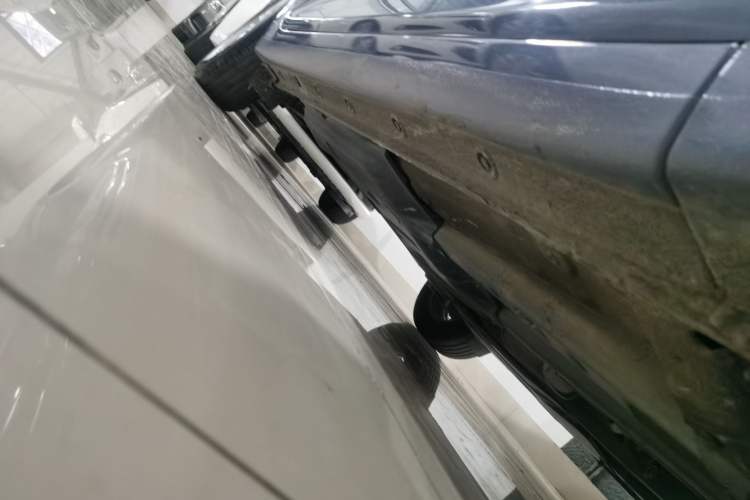 Used Hyundai Celesta 2020 1.6L Automatic GL Enjoyable Edition Right Side Sill
