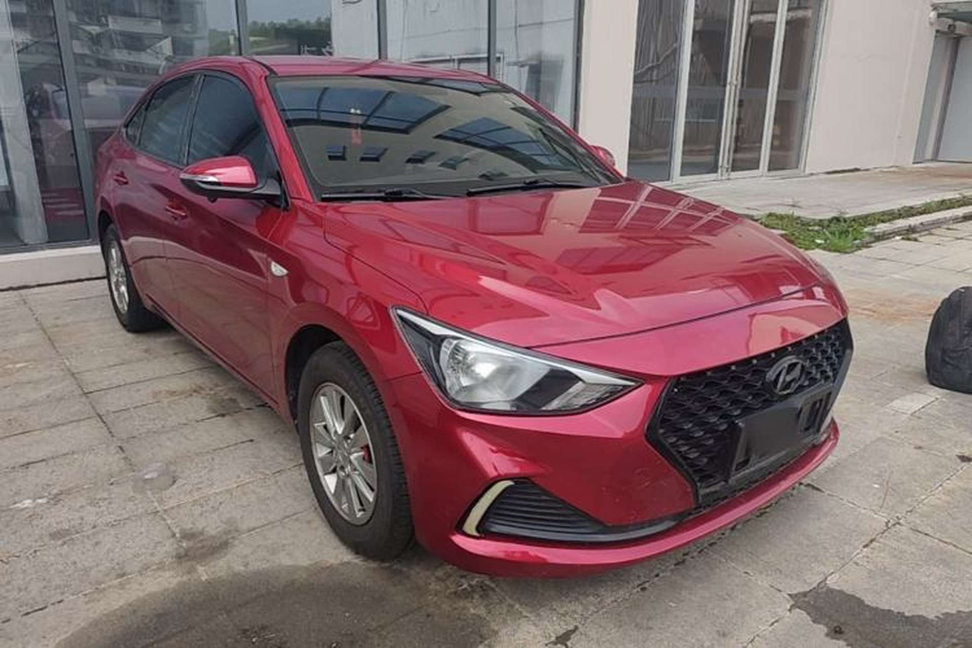 Used Hyundai Celesta 2020 1.6L Automatic GL Enjoyable Edition Front Right 45 Deg