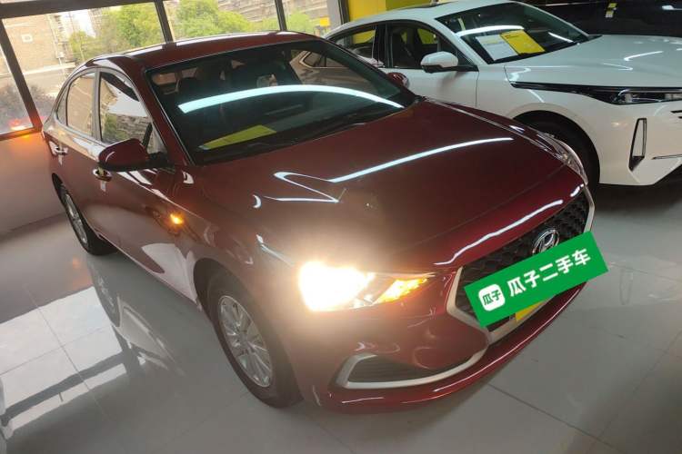 Used Hyundai Celesta 2020 1.6L Automatic GL Enjoyable Edition Front Right 45 Deg