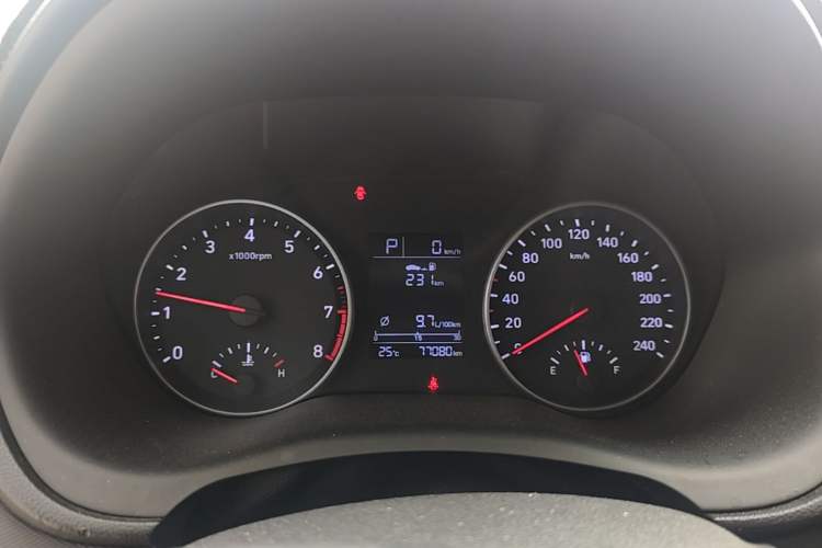 Used Hyundai Celesta 2020 1.6L Automatic GL Enjoyable Edition Instrument Cluster