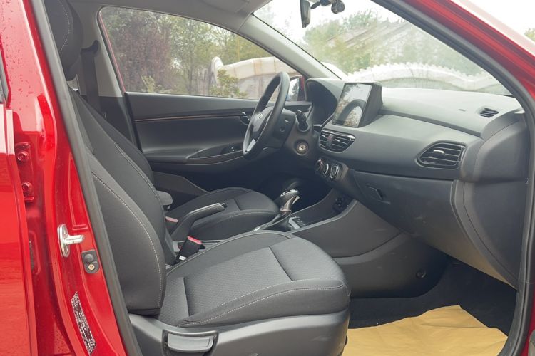 Used Hyundai Celesta 2020 1.6L Automatic GL Enjoyable Edition Right Front Seat