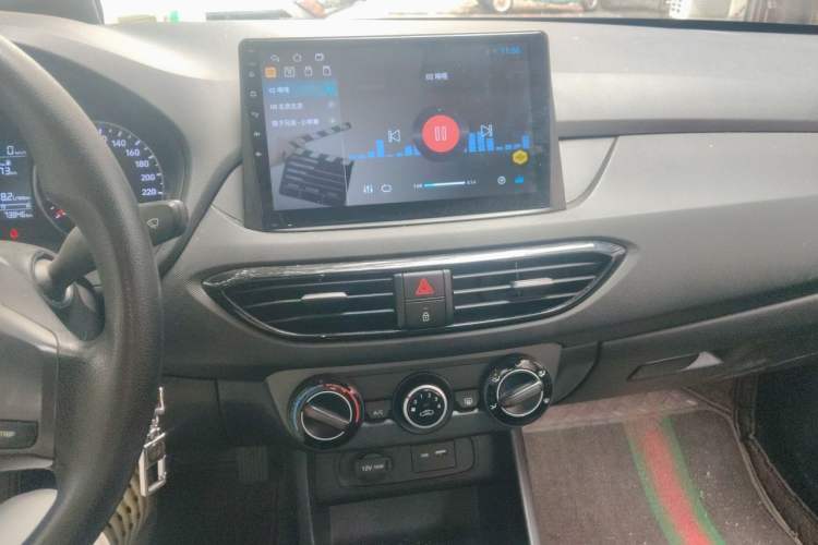 Used Hyundai Celesta 2020 1.6L Automatic GL Enjoyable Edition Audio And AC Panel