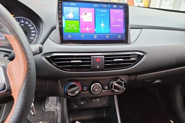 Used Hyundai Celesta 2020 1.6L Automatic GL Enjoyable Edition Audio And AC Panel