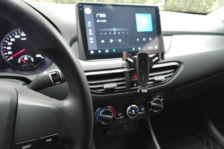 Used Hyundai Celesta 2020 1.6L Automatic GL Enjoyable Edition Audio And AC Panel
