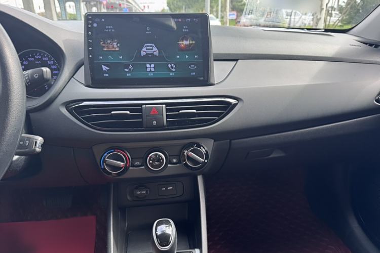 Used Hyundai Celesta 2020 1.6L Automatic GL Enjoyable Edition Audio And AC Panel