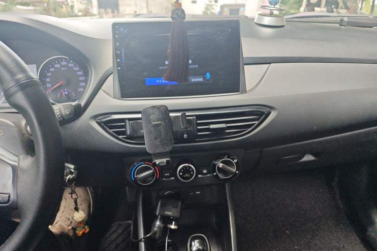 Used Hyundai Celesta 2020 1.6L Automatic GL Enjoyable Edition Audio And AC Panel