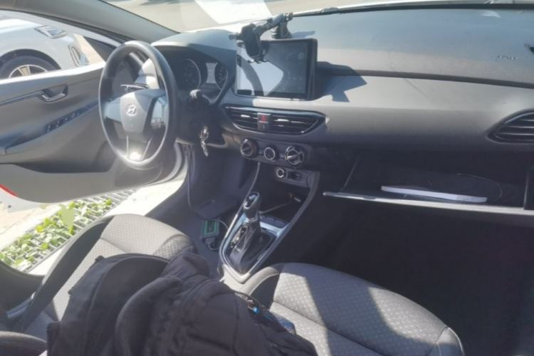 Used Hyundai Celesta 2020 1.6L Automatic GL Enjoyable Edition Center Console