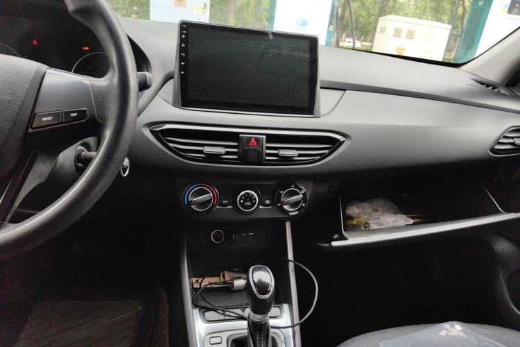 Used Hyundai Celesta 2020 1.6L Automatic GL Enjoyable Edition Center Console
