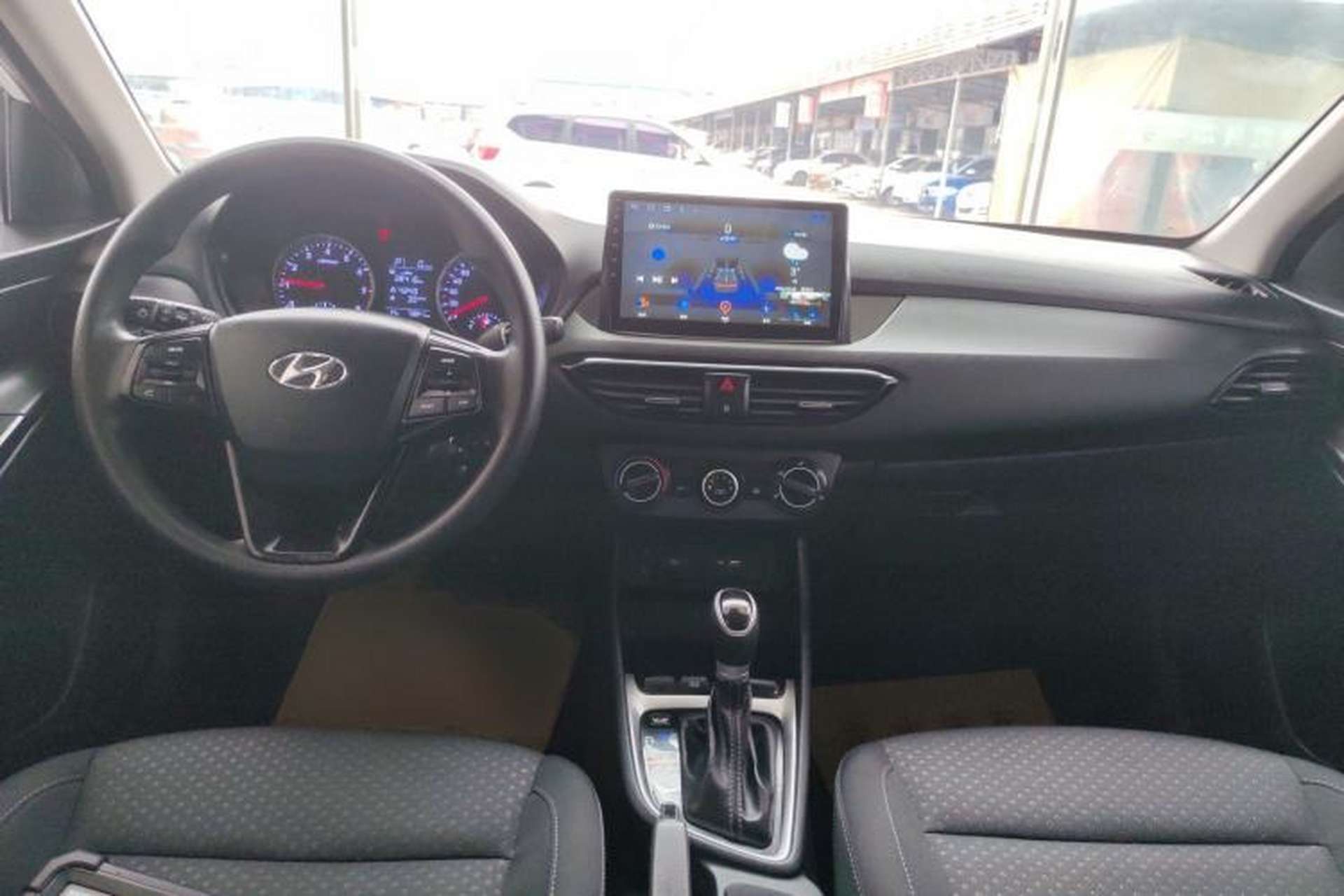 Used Hyundai Celesta 2020 1.6L Automatic GL Enjoyable Edition Center Console