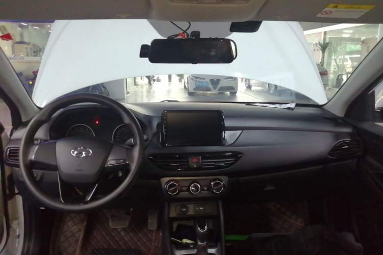 Used Hyundai Celesta 2020 1.6L Automatic GL Enjoyable Edition Center Console