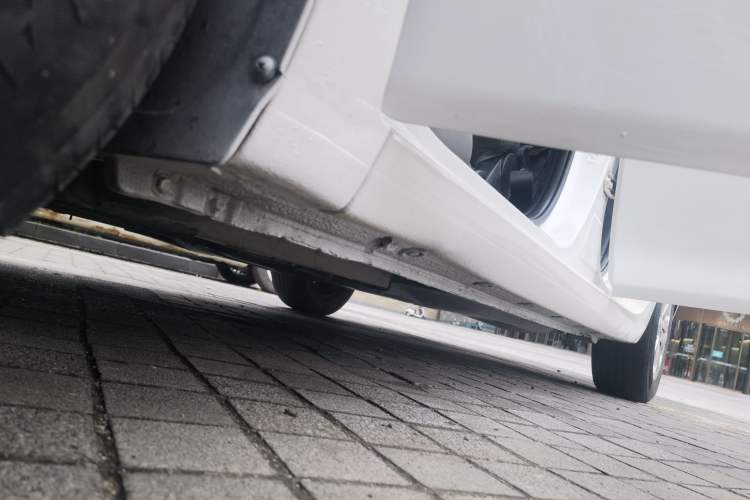 Used Hyundai Celesta  Chassis Front Left