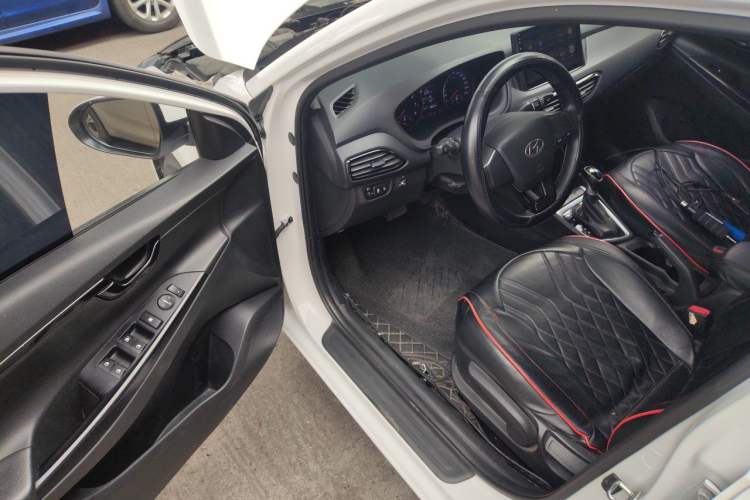 Used Hyundai Celesta 2020 1.6L Automatic GL Enjoyable Edition Driver Seat