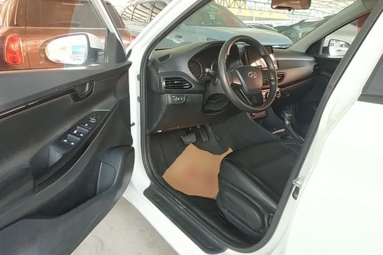 Used Hyundai Celesta 2020 1.6L Automatic GL Enjoyable Edition Driver Seat