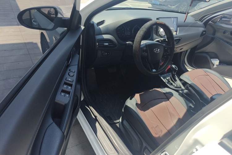 Used Hyundai Celesta 2020 1.6L Automatic GL Enjoyable Edition Driver Seat
