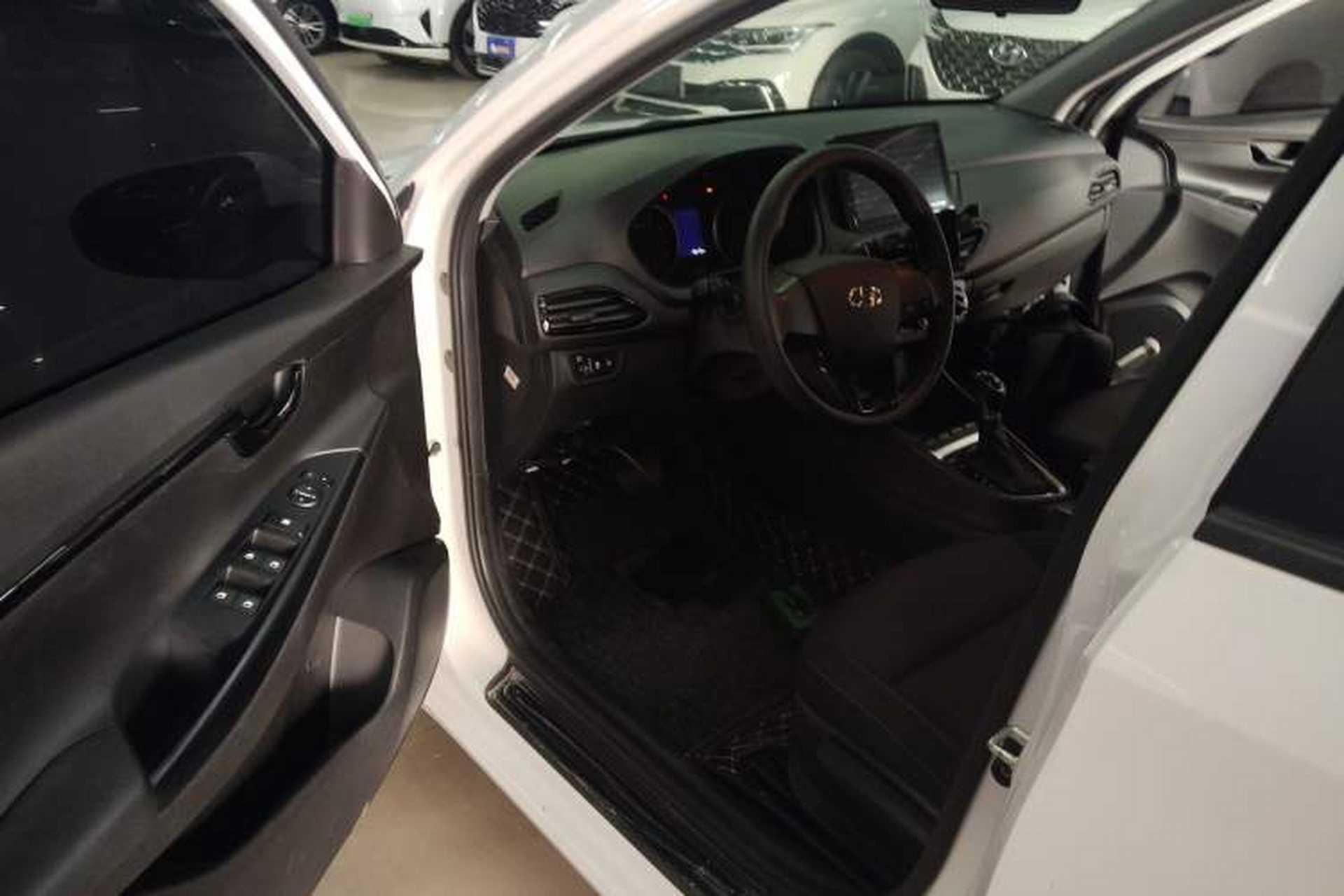 Used Hyundai Celesta 2020 1.6L Automatic GL Enjoyable Edition Driver Seat