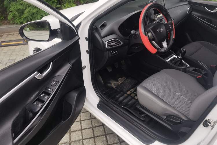 Used Hyundai Celesta  Driver Seat