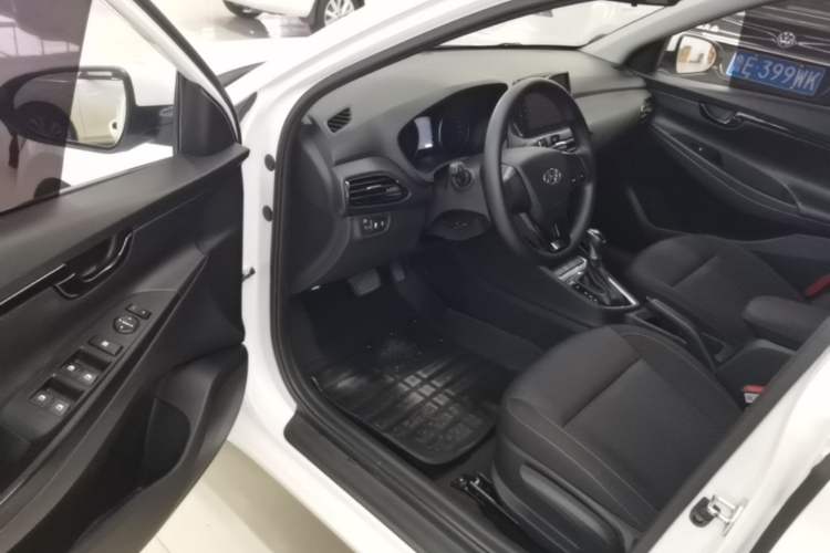 Used Hyundai Celesta 2020 1.6L Automatic GL Enjoyable Edition Driver Seat