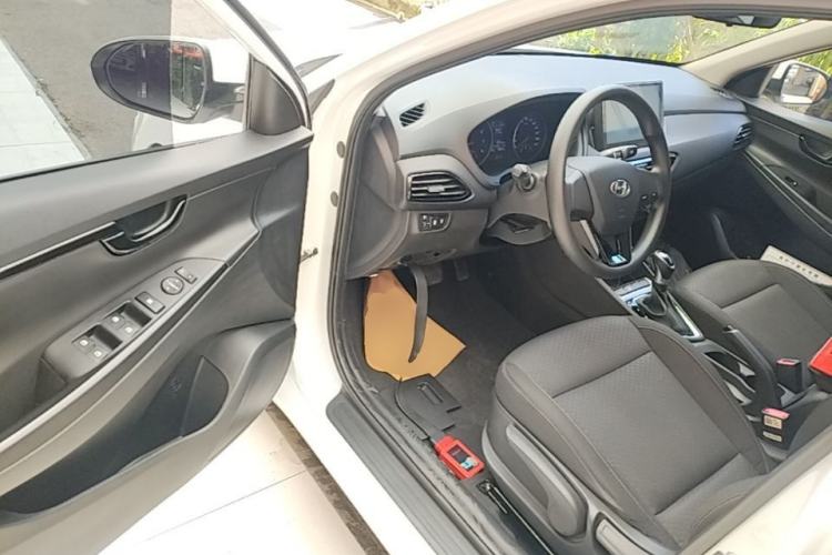 Used Hyundai Celesta 2020 1.6L Automatic GL Enjoyable Edition Driver Seat
