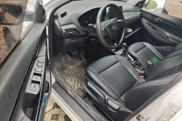 Used Hyundai Celesta 2020 1.6L Automatic GL Enjoyable Edition Driver Seat