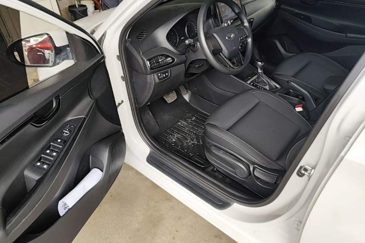 Used Hyundai Celesta 2020 1.6L Automatic GL Enjoyable Edition Driver Seat