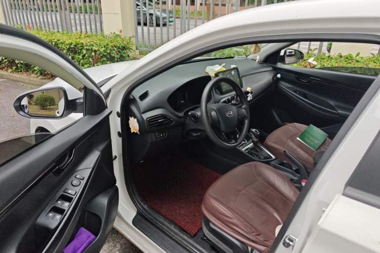 Used Hyundai Celesta 2020 1.6L Automatic GL Enjoyable Edition Driver Seat