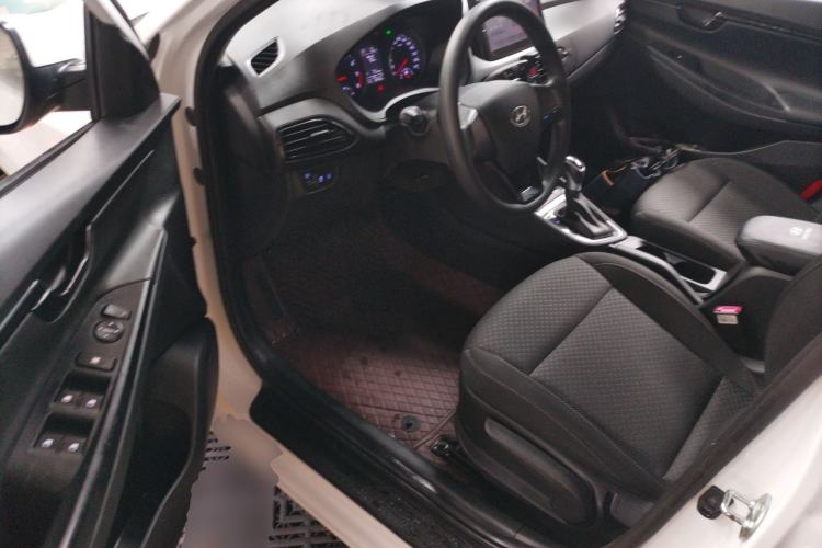 Used Hyundai Celesta 2020 1.6L Automatic GL Enjoyable Edition Driver Seat