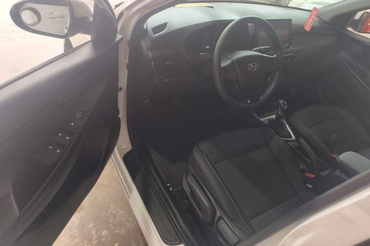 Used Hyundai Celesta 2020 1.6L Automatic GL Enjoyable Edition Driver Seat