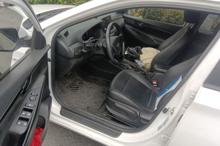 Used Hyundai Celesta 2020 1.6L Automatic GL Enjoyable Edition Driver Seat