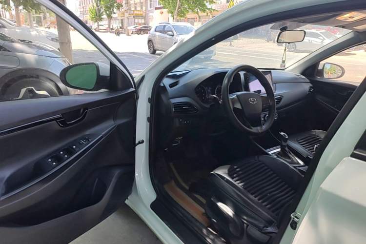 Used Hyundai Celesta 2020 1.6L Automatic GL Enjoyable Edition Driver Seat