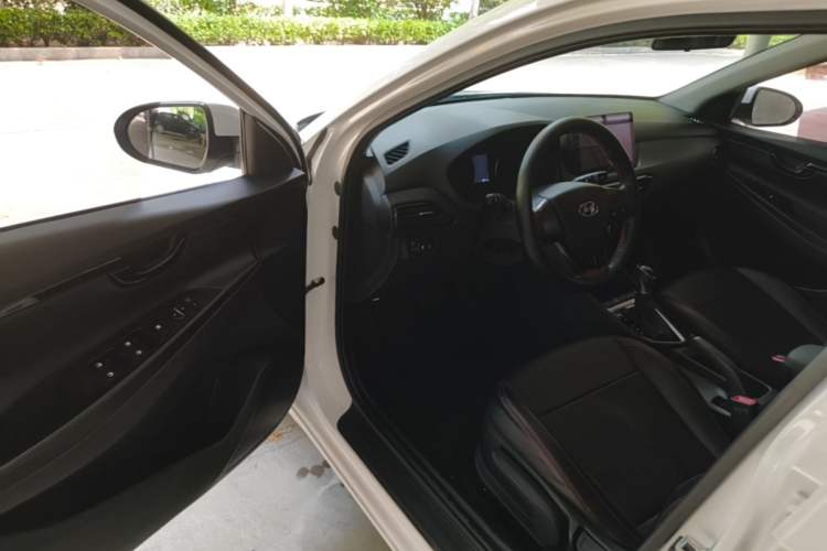 Used Hyundai Celesta 2020 1.6L Automatic GL Enjoyable Edition Driver Seat