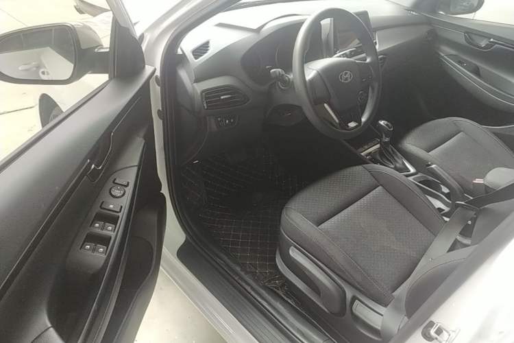 Used Hyundai Celesta 2020 1.6L Automatic GL Enjoyable Edition Driver Seat