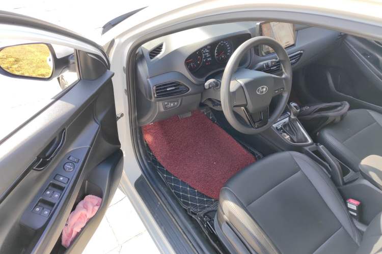 Used Hyundai Celesta 2020 1.6L Automatic GL Enjoyable Edition Driver Seat