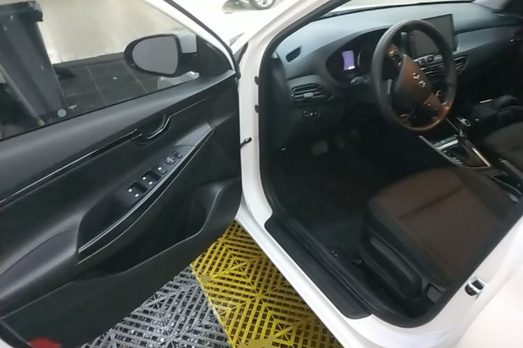 Used Hyundai Celesta 2020 1.6L Automatic GL Enjoyable Edition Driver Seat