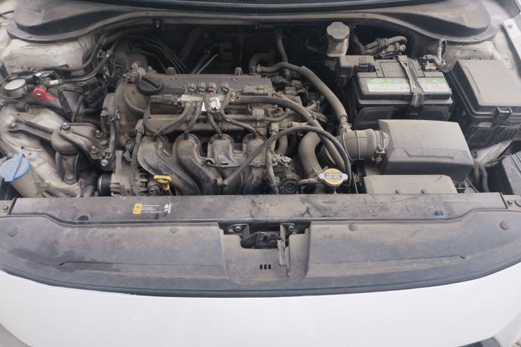 Used Hyundai Celesta  Engine Bay