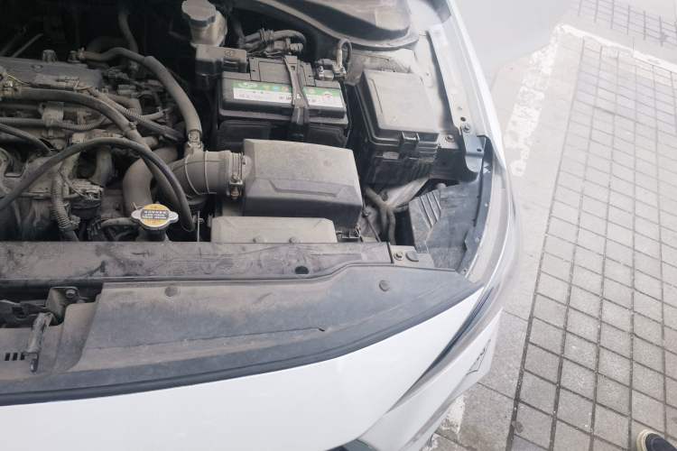 Used Hyundai Celesta  Engine Bay Left
