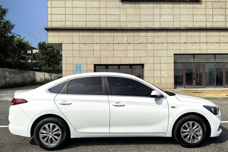 Used Hyundai Celesta 2020 1.6L Automatic GL Enjoyable Edition Exterior 1
