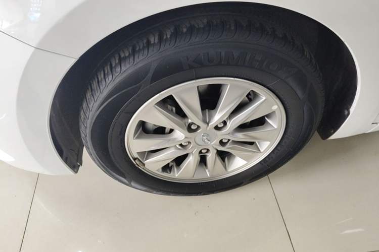 Used Hyundai Celesta 2020 1.6L Automatic GL Enjoyable Edition Exterior 4
