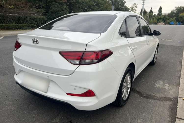 Used Hyundai Celesta 2020 1.6L Automatic GL Enjoyable Edition Exterior 5