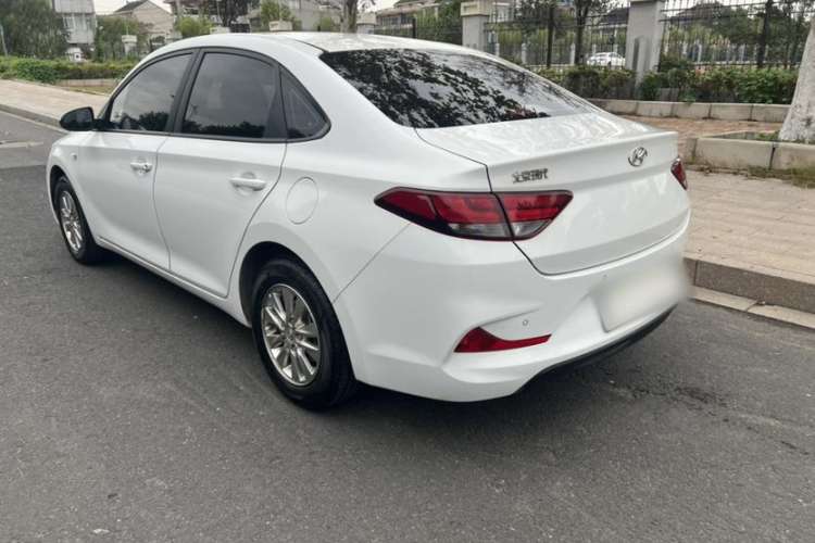 Used Hyundai Celesta 2020 1.6L Automatic GL Enjoyable Edition Exterior 6