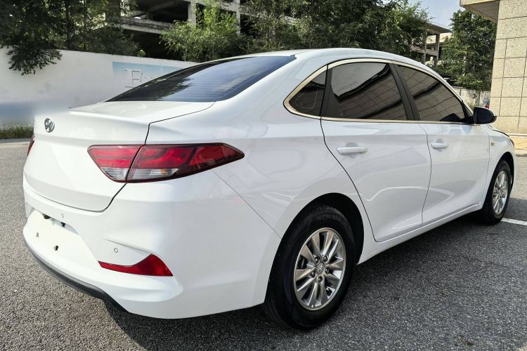 Used Hyundai Celesta 2020 1.6L Automatic GL Enjoyable Edition Exterior 8