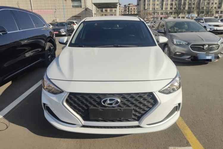Used Hyundai Celesta 2020 1.6L Automatic GL Enjoyable Edition Front