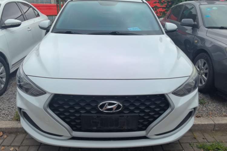 Used Hyundai Celesta 2020 1.6L Automatic GL Enjoyable Edition Front