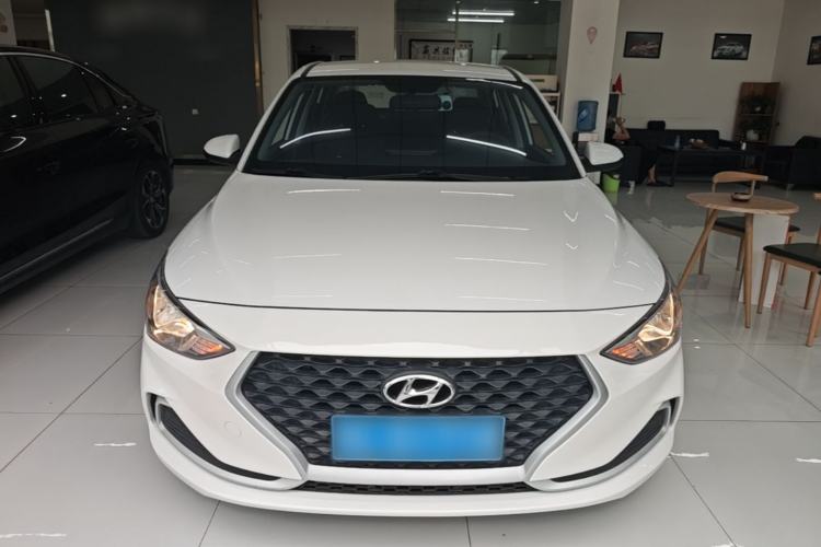 Used Hyundai Celesta 2020 1.6L Automatic GL Enjoyable Edition Front