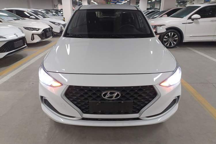 Used Hyundai Celesta 2020 1.6L Automatic GL Enjoyable Edition Front