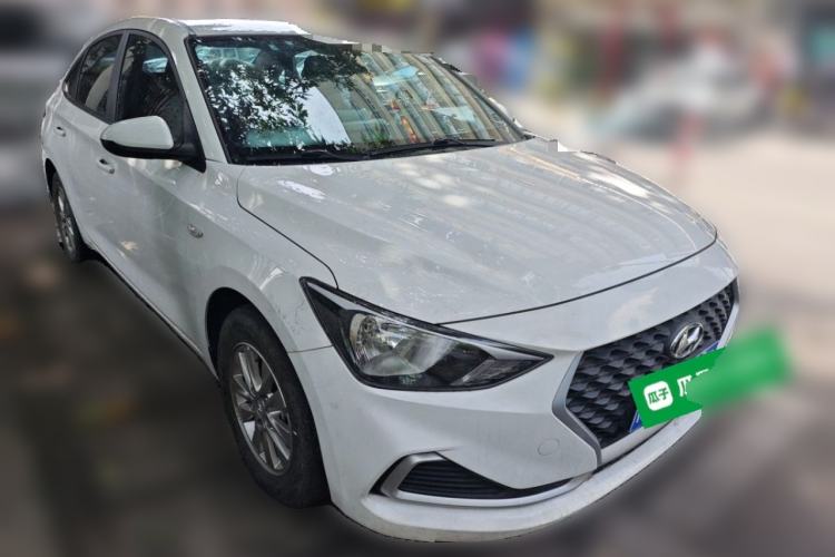 Used Hyundai Celesta 2020 1.6L Automatic GL Enjoyable Edition Front Right 45 Deg