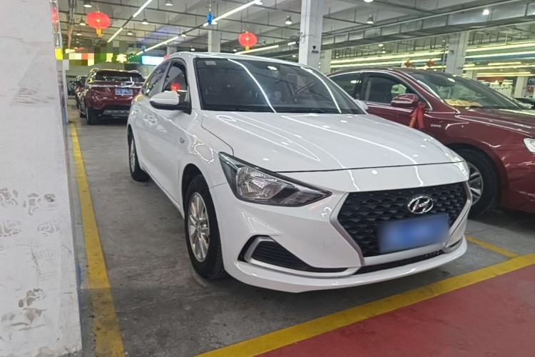 Used Hyundai Celesta 2020 1.6L Automatic GL Enjoyable Edition Front Right 45 Deg