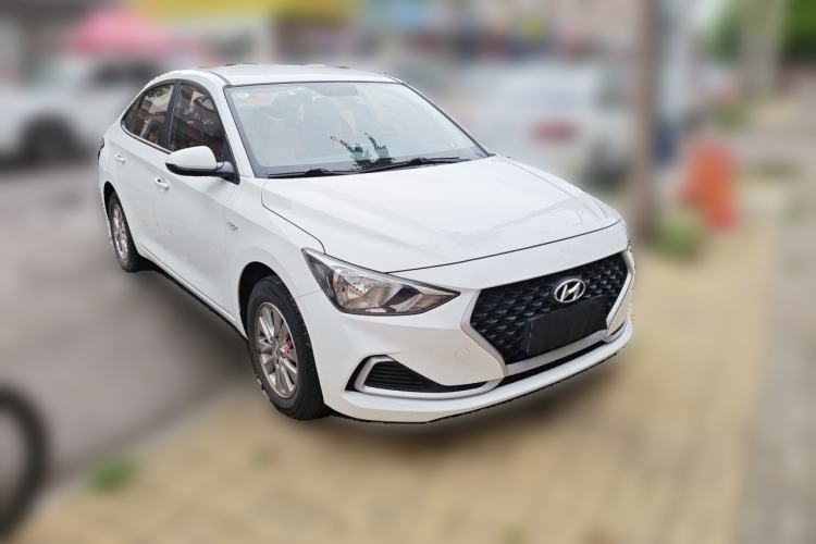 Used Hyundai Celesta 2020 1.6L Automatic GL Enjoyable Edition Front Right 45 Deg