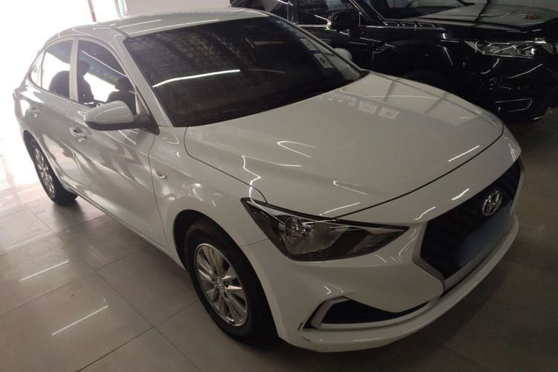Used Hyundai Celesta 2020 1.6L Automatic GL Enjoyable Edition Front Right 45 Deg