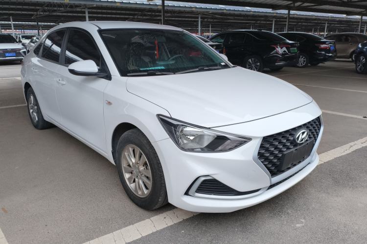Used Hyundai Celesta 2020 1.6L Automatic GL Enjoyable Edition Front Right 45 Deg